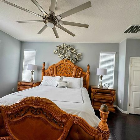 Paradise Heated Pool Home Near Img And Siesta Key Beach 브레던톤 외부 사진