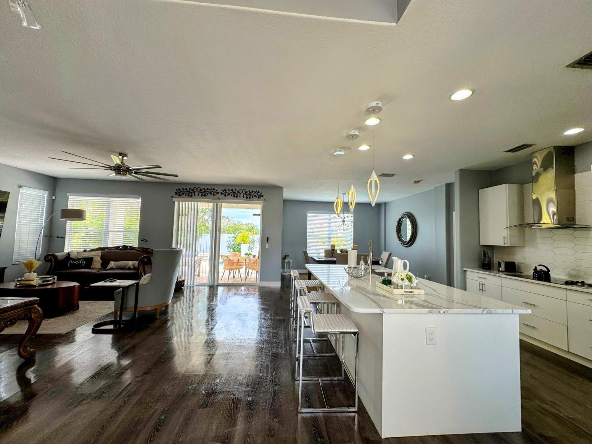 Paradise Heated Pool Home Near Img And Siesta Key Beach 브레던톤 외부 사진
